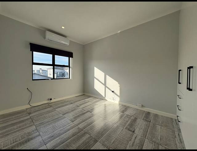 3 BEDROOM HOUSE FOR SALE IN SANDOWN